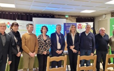 Remise de chèques à trois associations corréziennes